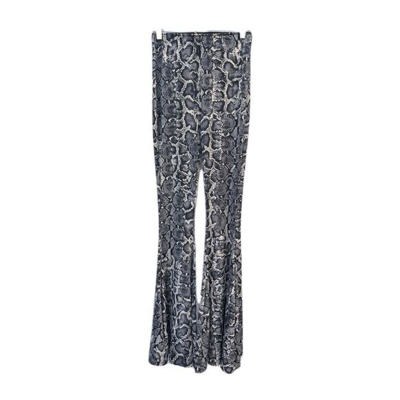 Show Me Your Mumu Barney's Bells Pants Sz Small Snakeskin Pull On Bell Bottoms - Picture 3 of 8